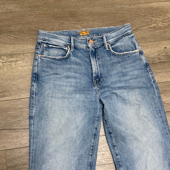 MOTHER The Kick It Jeans in Scenic Route Straight Leg High Rise 32" Inseam Sz 28 - Picture 5 of 13